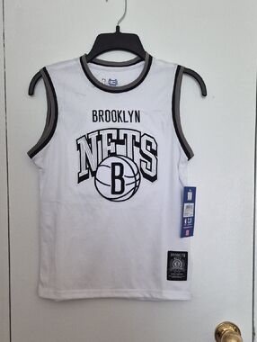 NBA Brooklyn Nets Youth White Knit Top Jersey Shirt Size 10-12